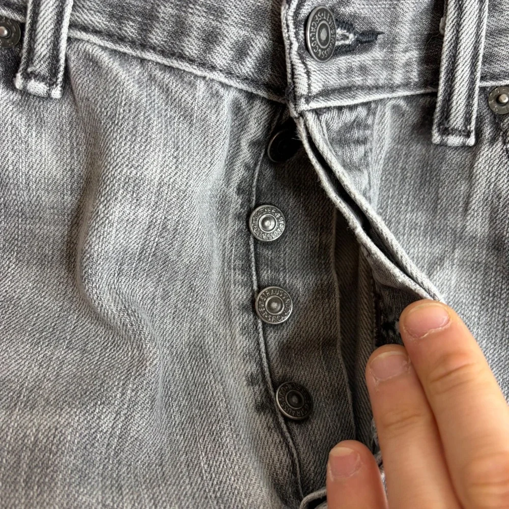 Y2K Levis 501xx Original Fit Grey Jeans Mens 34x30 Straight Leg Button Fly FADE